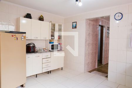 Casa à venda com 180m², 4 quartos e 2 vagas Casa à venda com 180m², 4 quartos e 2 vagasCozinha