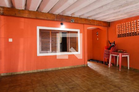 Casa à venda com 180m², 4 quartos e 2 vagas Casa à venda com 180m², 4 quartos e 2 vagasGaragem