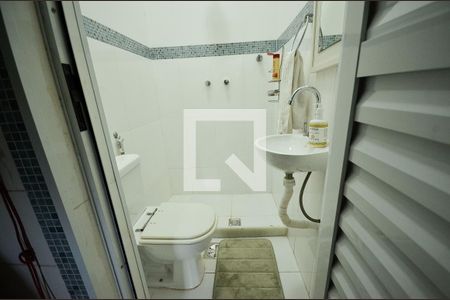 Casa à venda com 550m², 5 quartos e 2 vagasBanheiro de Serviço