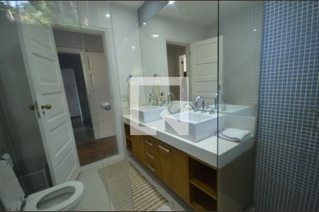 Casa à venda com 550m², 5 quartos e 2 vagasBanheiro Social