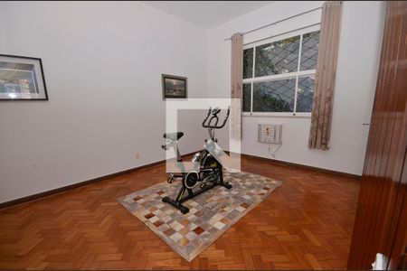 Casa à venda com 550m², 5 quartos e 2 vagasQuarto 3