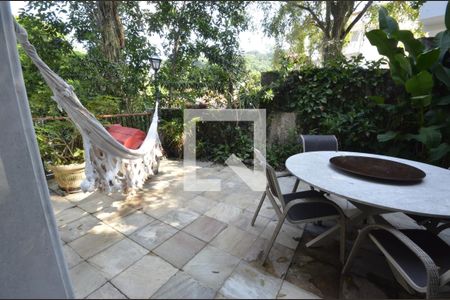 Casa à venda com 550m², 5 quartos e 2 vagasJardim do Escritório