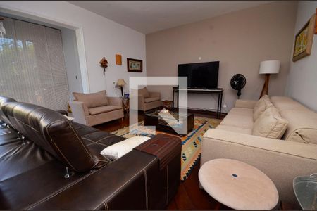 Sala 1 de casa à venda com 5 quartos, 550m² em Laranjeiras, Rio de Janeiro