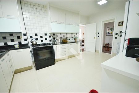 Casa à venda com 550m², 5 quartos e 2 vagasCozinha