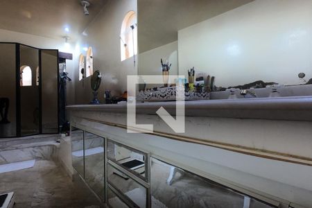 Casa à venda com 501m², 3 quartos e 4 vagas Casa à venda com 501m², 3 quartos e 4 vagasBanheiro da Suíte