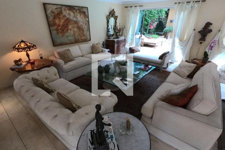 Casa à venda com 501m², 3 quartos e 4 vagas Casa à venda com 501m², 3 quartos e 4 vagasSala