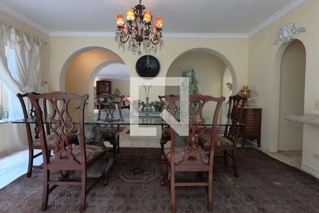 Casa à venda com 501m², 3 quartos e 4 vagas Casa à venda com 501m², 3 quartos e 4 vagasSala Jantar