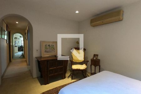 Casa à venda com 501m², 3 quartos e 4 vagas Casa à venda com 501m², 3 quartos e 4 vagasSuíte 2