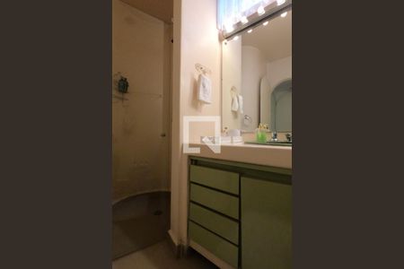 Casa à venda com 501m², 3 quartos e 4 vagas Casa à venda com 501m², 3 quartos e 4 vagasBanheiro da Suíte 2