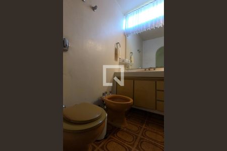 Casa à venda com 501m², 3 quartos e 4 vagas Casa à venda com 501m², 3 quartos e 4 vagasBanheiro da Suíte 3