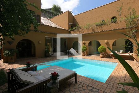 Casa à venda com 501m², 3 quartos e 4 vagas