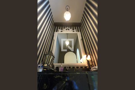 Casa à venda com 501m², 3 quartos e 4 vagas Casa à venda com 501m², 3 quartos e 4 vagasLavabo