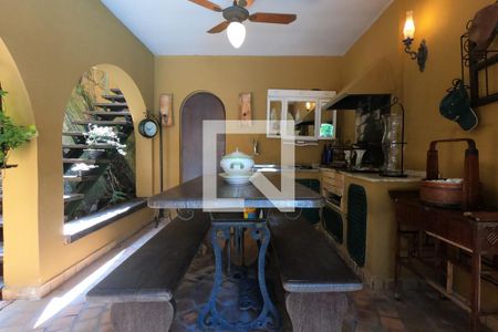 Casa à venda com 501m², 3 quartos e 4 vagas Casa à venda com 501m², 3 quartos e 4 vagasChurrasqueira