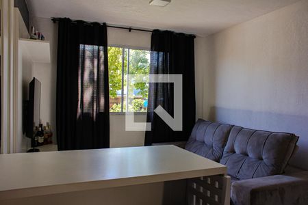 Sala de apartamento à venda com 2 quartos, 41m² em Estância Velha, Canoas