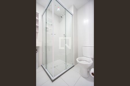 Banheiro de kitnet/studio para alugar com 1 quarto, 26m² em Brás, São Paulo