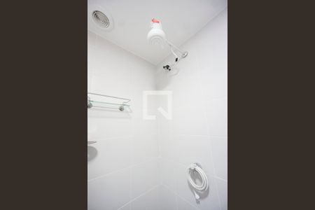 Chuveiro de kitnet/studio para alugar com 1 quarto, 26m² em Brás, São Paulo