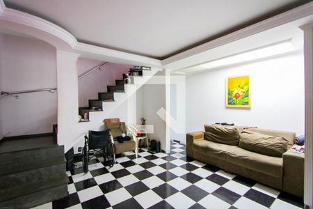Casa à venda com 220m², 3 quartos e 2 vagasSala de estar