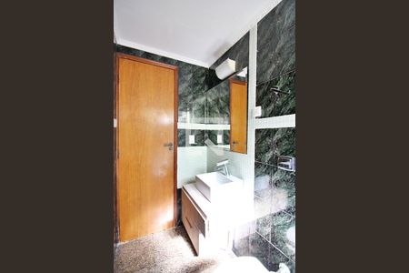 Apartamento à venda com 63m², 2 quartos e 1 vagaBanheiro Social