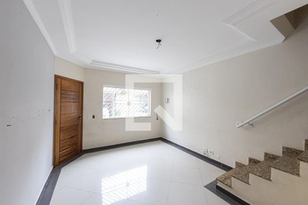 Sala de casa de condomínio à venda com 2 quartos, 107m² em Vila Esperança, São Paulo