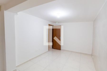 Quarto 1 de casa para alugar com 2 quartos, 70m² em Jardim Santa Maria, São Paulo
