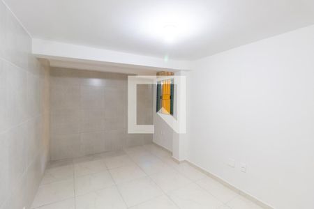 Quarto 1 de casa para alugar com 2 quartos, 70m² em Jardim Santa Maria, São Paulo
