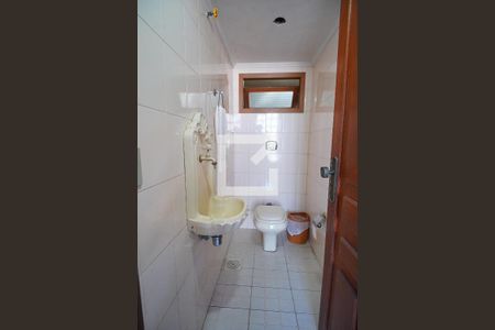 Casa à venda com 260m², 3 quartos e 2 vagasLavabo