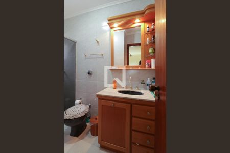 Casa de condomínio à venda com 258m², 3 quartos e 2 vagasBanheiro Corredor