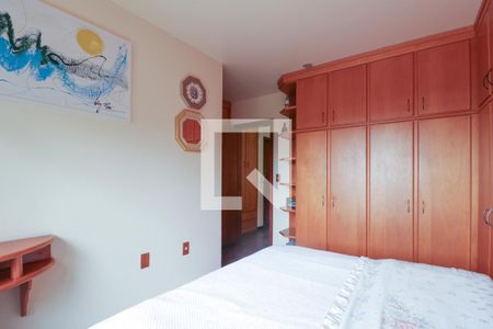 Casa de condomínio à venda com 258m², 3 quartos e 2 vagasQuarto 2