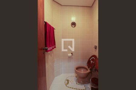 Lavabo de casa de condomínio à venda com 3 quartos, 258m² em Jardim Isabel, Porto Alegre