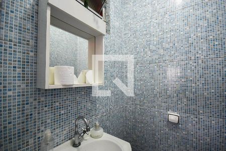 Casa à venda com 100m², 2 quartos e 2 vagasLavabo do terraço