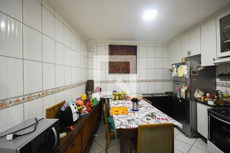 Casa à venda com 100m², 2 quartos e 2 vagasCozinha