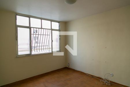 Sala de apartamento para alugar com 2 quartos, 56m² em Estrela do Norte, São Gonçalo