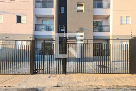 Apartamento para alugar com 53m², 2 quartos e 1 vaga Apartamento para alugar com 53m², 2 quartos e 1 vagaFachada