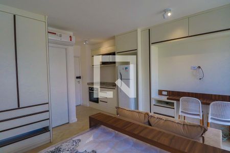 Sala/Quarto de apartamento para alugar com 1 quarto, 25m² em Pinheiros, São Paulo