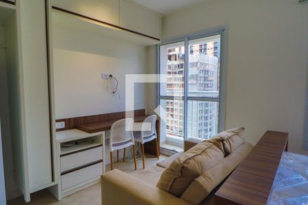 Sala/Quarto de apartamento para alugar com 1 quarto, 25m² em Pinheiros, São Paulo