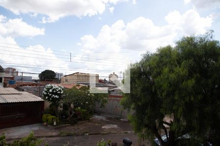 Vista do Quarto 1 de casa para alugar com 3 quartos, 180m² em Samambaia Sul (samambaia), Brasília