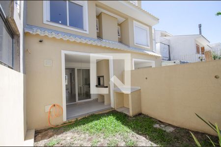 Casa à venda com 110m², 3 quartos e 2 vagasQuintal
