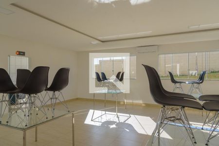 Apartamento à venda com 40m², 2 quartos e 1 vaga Apartamento à venda com 40m², 2 quartos e 1 vagaÁrea comum - Salão de festas