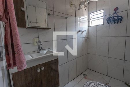 Casa à venda com 60m², 2 quartos e 1 vaga Casa à venda com 60m², 2 quartos e 1 vagaBanheiro