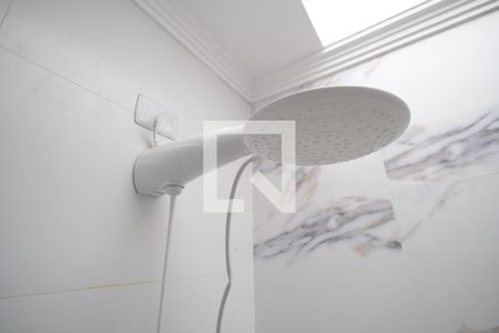 Casa de condomínio para alugar com 150m², 3 quartos e 2 vagasChuveiro