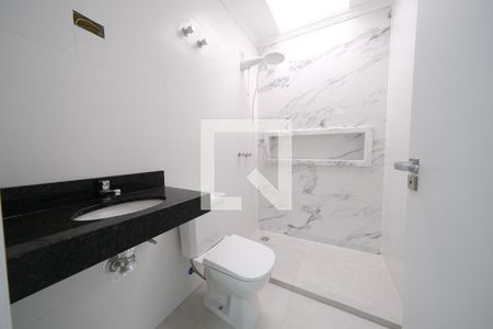 Casa de condomínio para alugar com 150m², 3 quartos e 2 vagasBanheiro