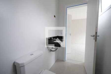 Casa de condomínio para alugar com 150m², 3 quartos e 2 vagasBanheiro da Suíte