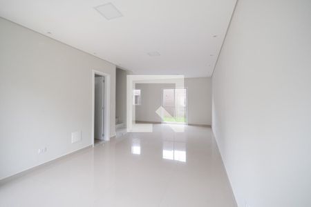Sala de casa de condomínio para alugar com 3 quartos, 150m² em Campo Comprido, Curitiba