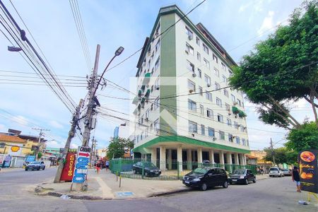 Apartamento para alugar com 66m², 2 quartos e 1 vaga Apartamento para alugar com 66m², 2 quartos e 1 vagaFachada