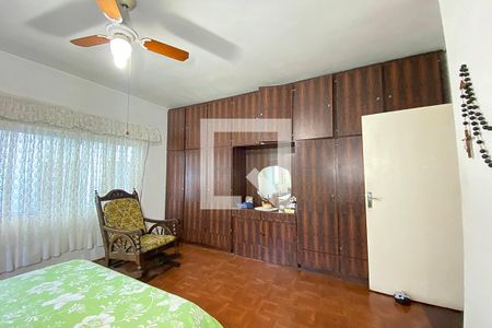 Casa à venda com 300m², 6 quartos e 2 vagasQuarto 3 - Suíte
