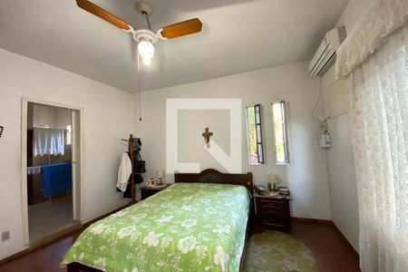 Casa à venda com 300m², 6 quartos e 2 vagasQuarto 3 - Suíte