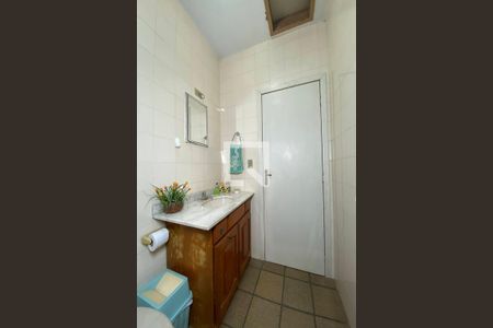 Casa à venda com 300m², 6 quartos e 2 vagasBanheiro Social