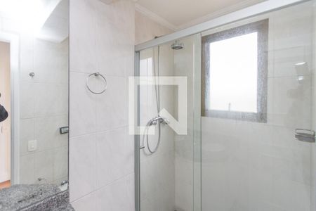 Apartamento à venda com 189m², 4 quartos e 3 vagasBanheiro da Suíte 2