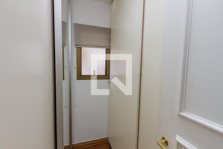 Apartamento à venda com 189m², 4 quartos e 3 vagasCloset da Suíte 1