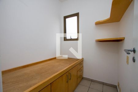 Apartamento à venda com 189m², 4 quartos e 3 vagasQuarto de Serviço